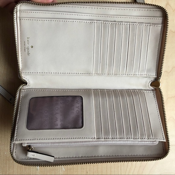 Kate Spade wallet! - Picture 3 of 8
